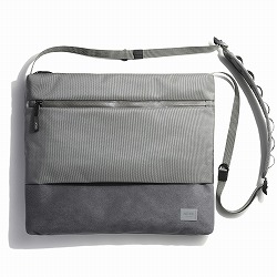 UNTRACK OUTDOOR/CE ショルダーバッグ 60053